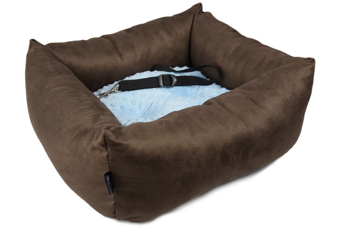 KryKas - antyalergiczny fotelik samochodowy premium dla psa - brązowy z niebieską poduszką