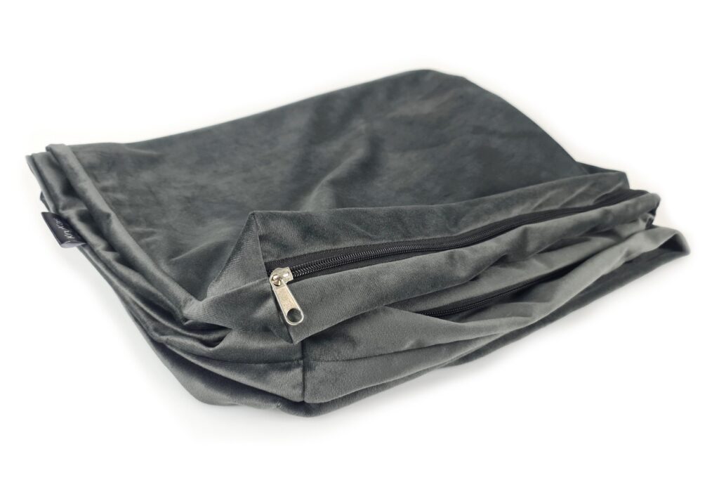 KryKas - pokrowce szyte na miarę - linia Royal - kolor grafitowy