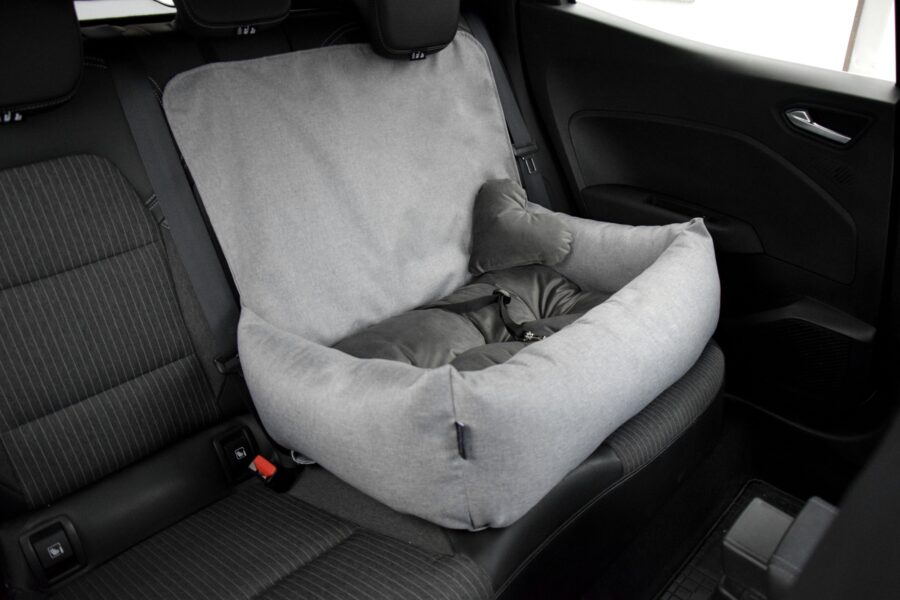 KryKas- duży fotelik samochodowy dla psa Exclusive Plus MAXI -półprofil